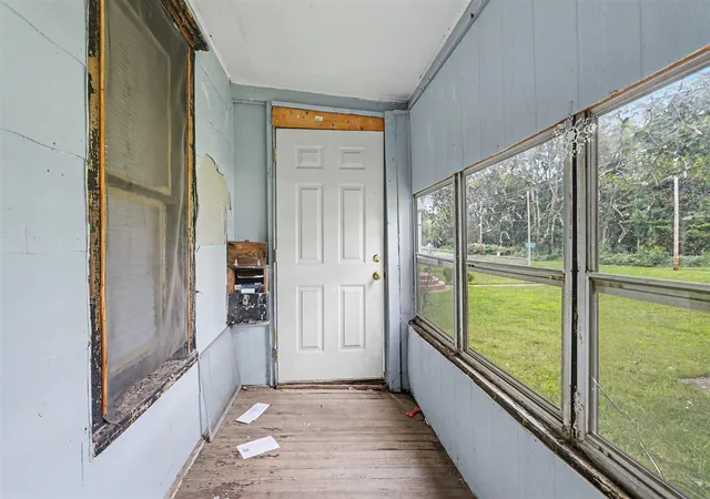 Photo 2 of Single family home for sale at 549 E Britain Ave, Benton Harbor, MI 49022 | MLS# 70555619 | Listing updated on 2026-08-29