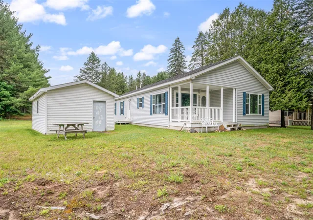 Homes for sale in Hersey, MI | 15220 Nw Rapids Dr, Hersey, MI 49639 | MLS# 70520297