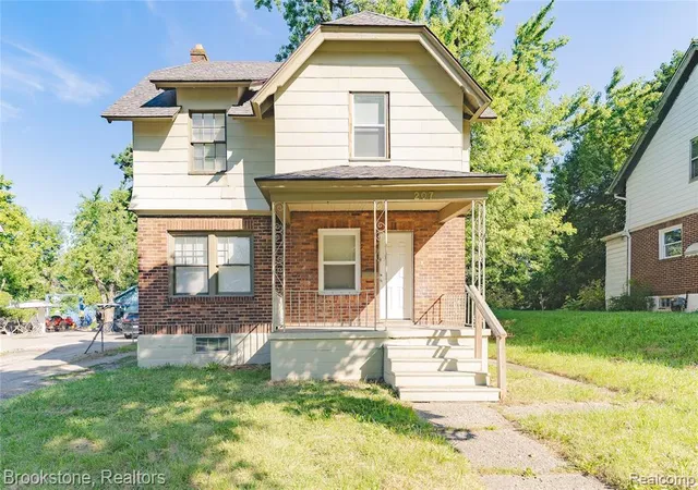 1st image of 207 Oliver St, Pontiac, MI 48342 | MLS# 60959928