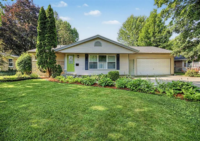 Homes for sale in Kalamazoo, MI | 3315 Marlane Ave, Kalamazoo, MI 49006 | MLS# 70542579