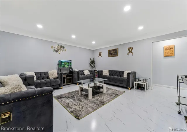 image of 11828 Robinwood Blvd, Warren, MI 48093 | MLS# 61003076
