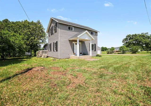 Homes for sale in Scottville, MI | 910 W Bradshaw Rd, Scottville, MI 49454 | MLS# 70545054
