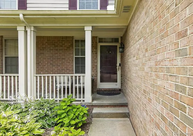 Listing Photo 1 - Condo for sale in building located at 32969 Brookside Cir, Livonia, MI 48152 - Unit #18