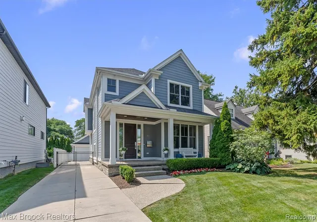 Photo 2 of Sale Pending at 1164 Chapin Ave, Birmingham, MI 48009 | MLS# 61017294 | Listing updated on 2026-08-07