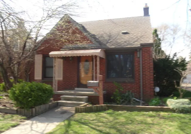 Photo 1 of Sale Pending at 15534 Chestnut Ave, Eastpointe, MI 48021 | MLS# 70499257 | Listing updated on 2026-04-06
