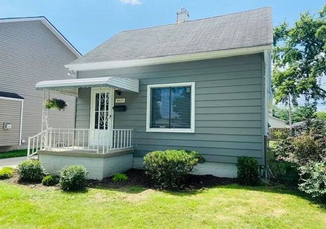 Photo 1 of Single family home for sale at 8627 Robindale Ave, Dearborn Heights, MI 48127 | MLS# 70486712 | Listing updated on 2025-12-30