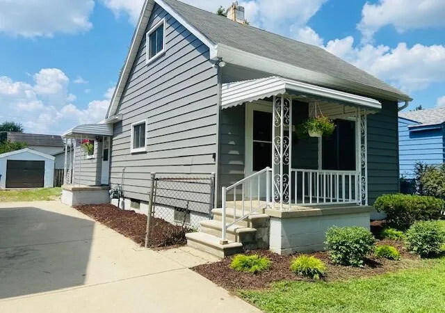 Photo 2 of Single family home for sale at 8627 Robindale Ave, Dearborn Heights, MI 48127 | MLS# 70486712 | Listing updated on 2025-12-30
