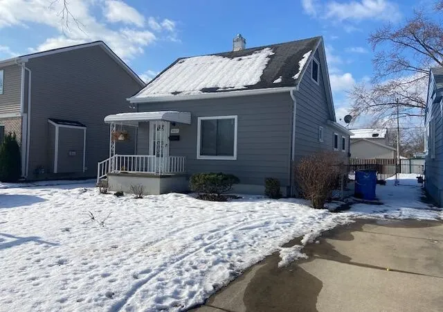 Photo 3 of Single family home for sale at 8627 Robindale Ave, Dearborn Heights, MI 48127 | MLS# 70486712 | Listing updated on 2025-12-30