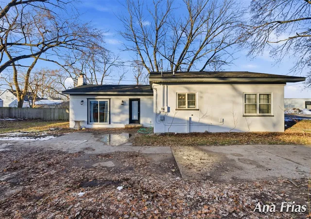 Homes for sale in Wyoming, MI | 3755 Jefferson Ave, Wyoming, MI 49548 | MLS# 70522998