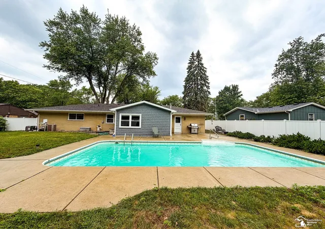 Homes for sale in Temperance, MI | 9836 Pamela Dr, Temperance, MI 48182 | MLS# 50211599