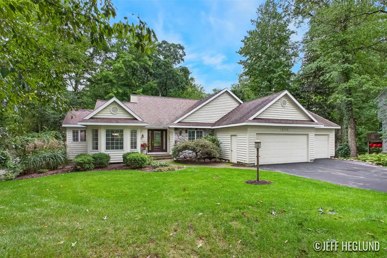Photo 1 of Single family home for sale at 1926 Country Brk Dr, Ada, MI 49301 | MLS# 70560492 | Listing updated on 2026-10-15