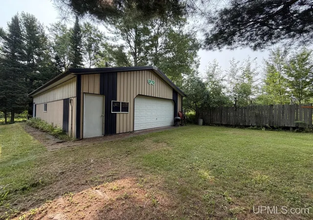 Photo 4 of Single family home for sale at 16219 Mission Rd, Baraga, MI 49908 | MLS# 50218832 | Listing updated on 2026-08-17