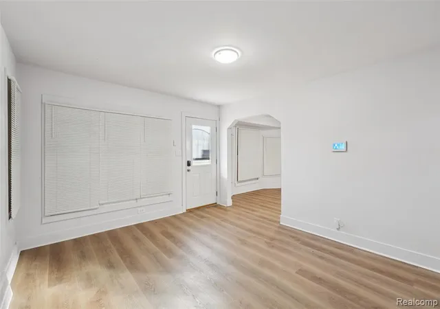 Photo 2 of Single family home for sale at 14141 Edmore Dr, Detroit, MI 48205 1257 | MLS# 60975173 | Listing updated on 2026-09-02