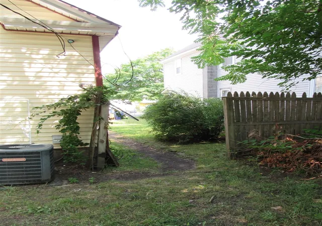 Photo 2 of Single family home for sale at 1167 Lafayette Ave, Grand Rapids, MI 49507 | MLS# 70549663 | Listing updated on 2026-08-06