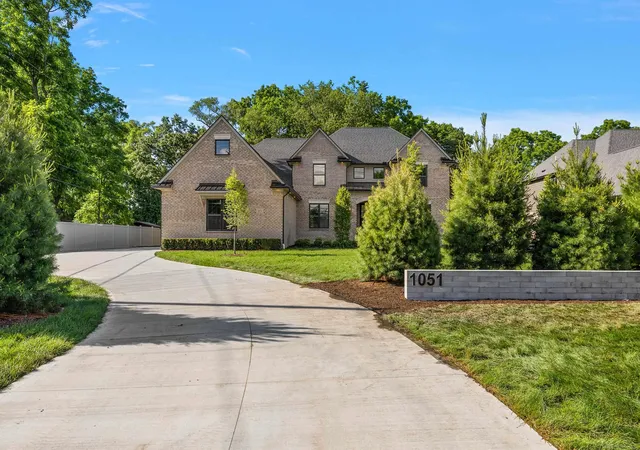 Photo 3 of Single family home for sale at 1051 E Avon Rd, Rochester Hills, MI 48307 | MLS# 50215095 | Listing updated on 2026-09-07