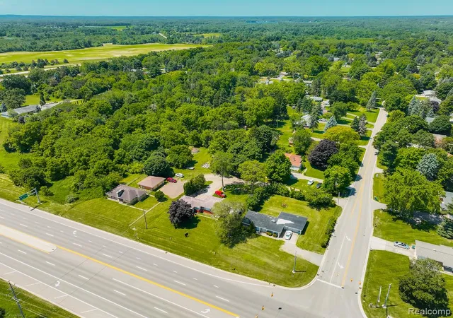 Homes for sale in Lapeer, MI | 1214 S Lapeer Rd, Lapeer, MI 48446 | MLS# 60355703