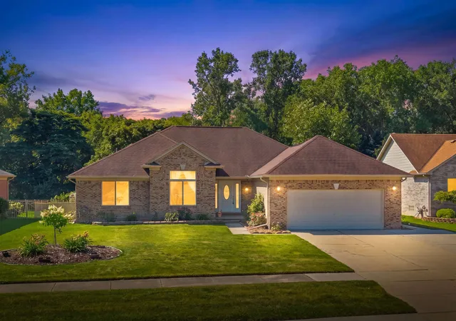 Photo 2 of Sale Pending at 31146 Golden Oak Ct, Chesterfield, MI 48047 | MLS# 50217380 | Listing updated on 2026-08-08