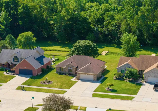 Photo 4 of Sale Pending at 31146 Golden Oak Ct, Chesterfield, MI 48047 | MLS# 50217380 | Listing updated on 2026-08-08