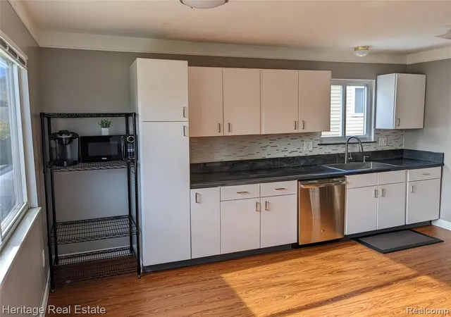 Photo 5 of Single family home for sale at 612 W Hudson Ave, Madison Heights, MI 48071 3944 | MLS# 61025536 | Listing updated on 2026-08-29