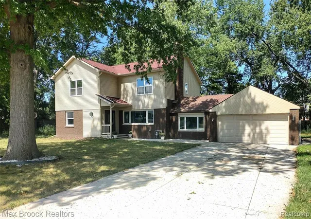 1st image of 17348 Hilton St, Southfield, MI 48075 | MLS# 61019042