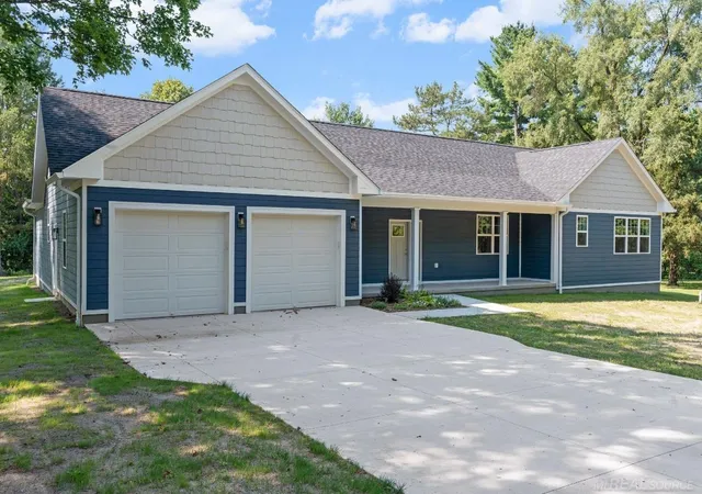 Homes for sale in Clarkston, MI | 3200 Weidemann Dr, Clarkston, MI 48348 | MLS# 50201983