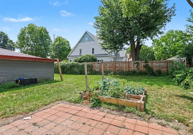 16th image of 44 Highland Ave, Battle Creek, MI 49015 | MLS# 70553910