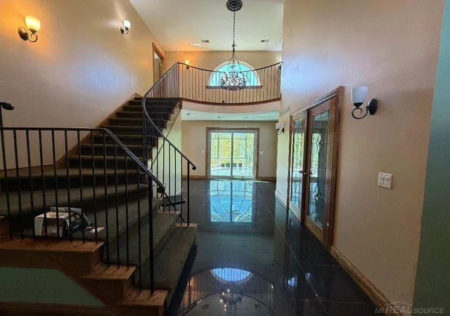 5th image of 21707 Lilac Ln, Southfield, MI 48033 | MLS# 50207890