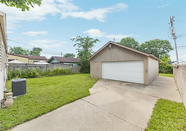 Homes for sale in Warren, MI | 13638 Harold Ave, Warren, MI 48089 | MLS# 70544001