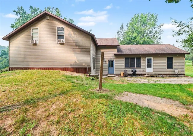 Photo 2 of Sale Pending at 6749 W Taylor Rd, Mears, MI 49436 | MLS# 70550627 | Listing updated on 2026-09-01