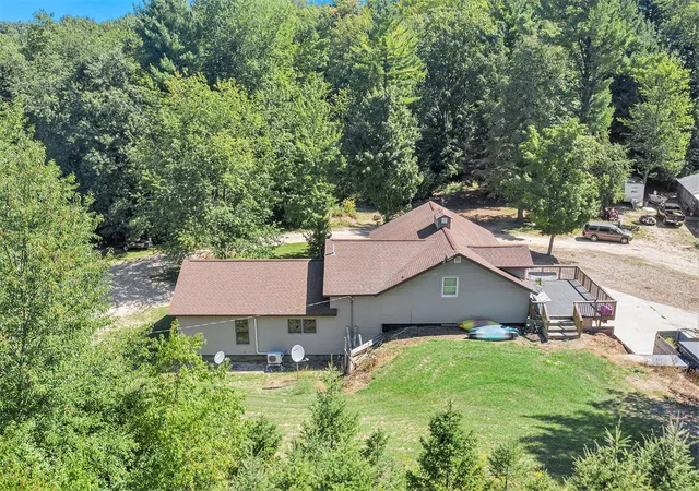 Photo 3 of Sale Pending at 6749 W Taylor Rd, Mears, MI 49436 | MLS# 70550627 | Listing updated on 2026-09-01