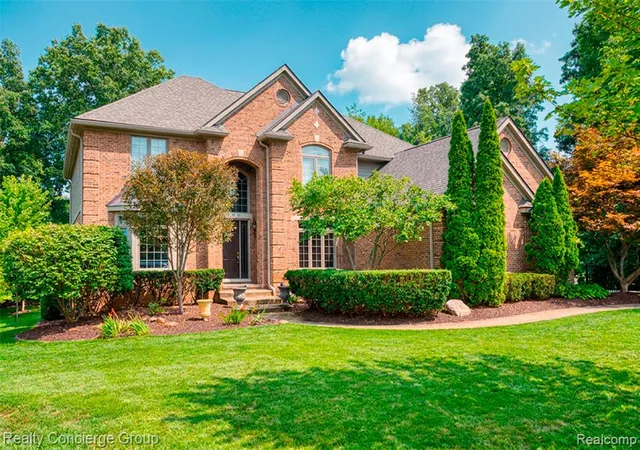 2nd image of 3199 Beach Lake Dr, Milford, MI 48380 2867 | MLS# 61023441