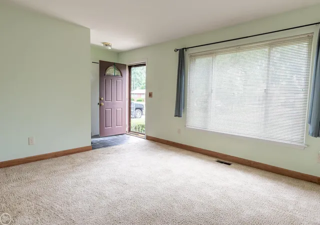 Homes for sale in Sterling Heights, MI | 37733 Longacre Dr, Sterling Heights, MI 48312 | MLS# 50214107