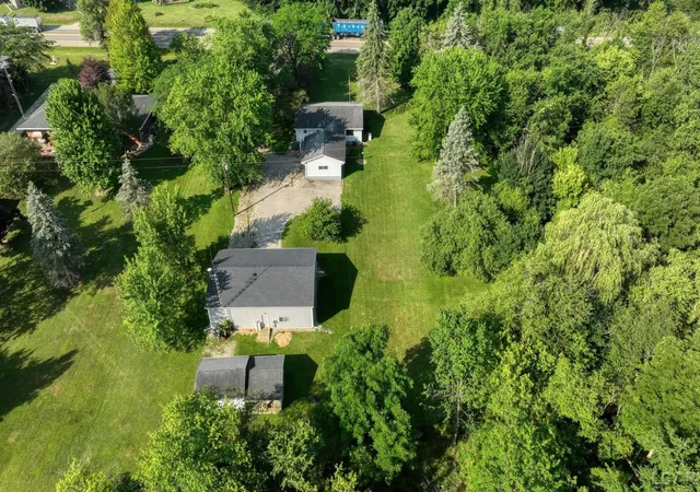 Homes for sale in Adrian, MI | 7625 W Us 223 Hwy, Adrian, MI 49221 | MLS# 50214463