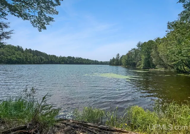 Photo 3 of Single family home for sale at 489 Kalla Walla Trl, Crystal Falls, MI 49920 | MLS# 50216041 | Listing updated on 2026-09-04