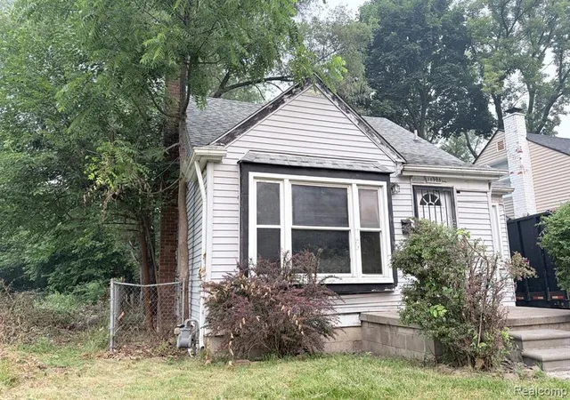 Photo 1 of Single family home for sale at 18923 Fielding St, Detroit, MI 48219 2511 | MLS# 61024600 | Listing updated on 2026-08-27