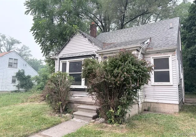 Photo 3 of Single family home for sale at 18923 Fielding St, Detroit, MI 48219 2511 | MLS# 61024600 | Listing updated on 2026-08-27