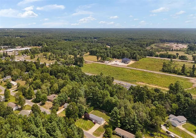 Photo 4 of Single family home for sale at 2698 Hamilton Rd, Muskegon, MI 49445 | MLS# 70550832 | Listing updated on 2026-09-14