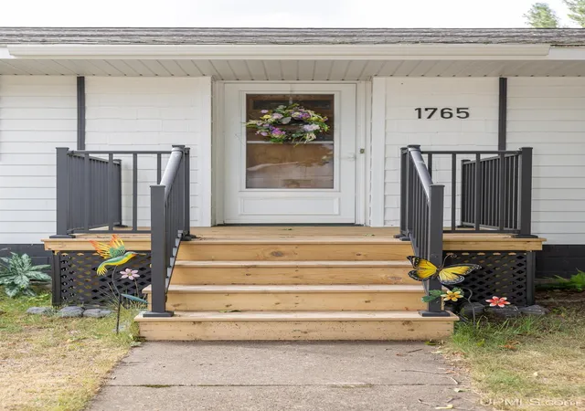 Photo 3 of Sale Pending at 1765 Ellsworth St, Ishpeming, MI 49849 | MLS# 50219879 | Listing updated on 2026-09-16