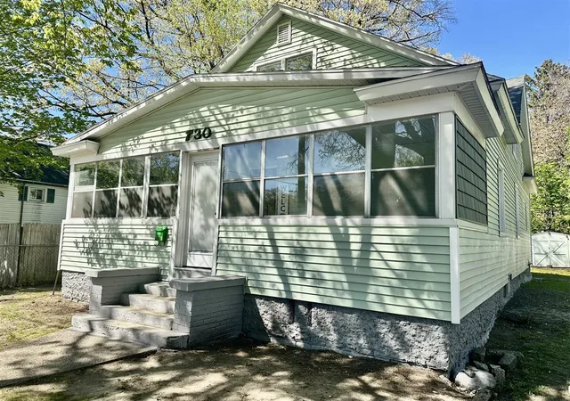 Homes for sale in Muskegon, MI | 730 Hill Ave, Muskegon, MI 49442 | MLS# 70532454