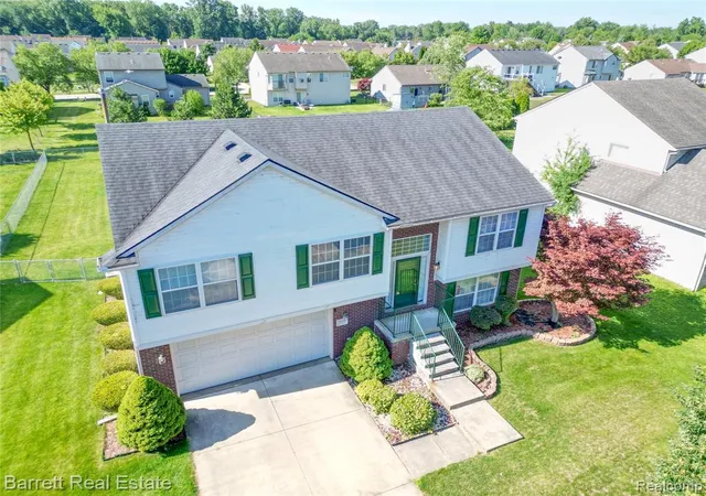Homes for sale in Romulus, MI | 39119 Clocktower Dr, Romulus, MI 48174 | MLS# 61007465