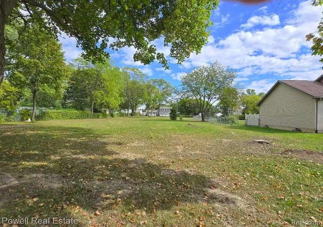 2nd image of 4139 Moulton Dr, Flint, MI 48507 | MLS# 60972017