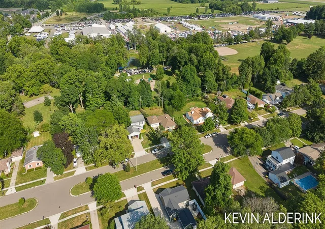 Photo 4 of Sale Pending at 627 Hall Blvd, Mason, MI 48854 | MLS# 70550275 | Listing updated on 2026-08-09