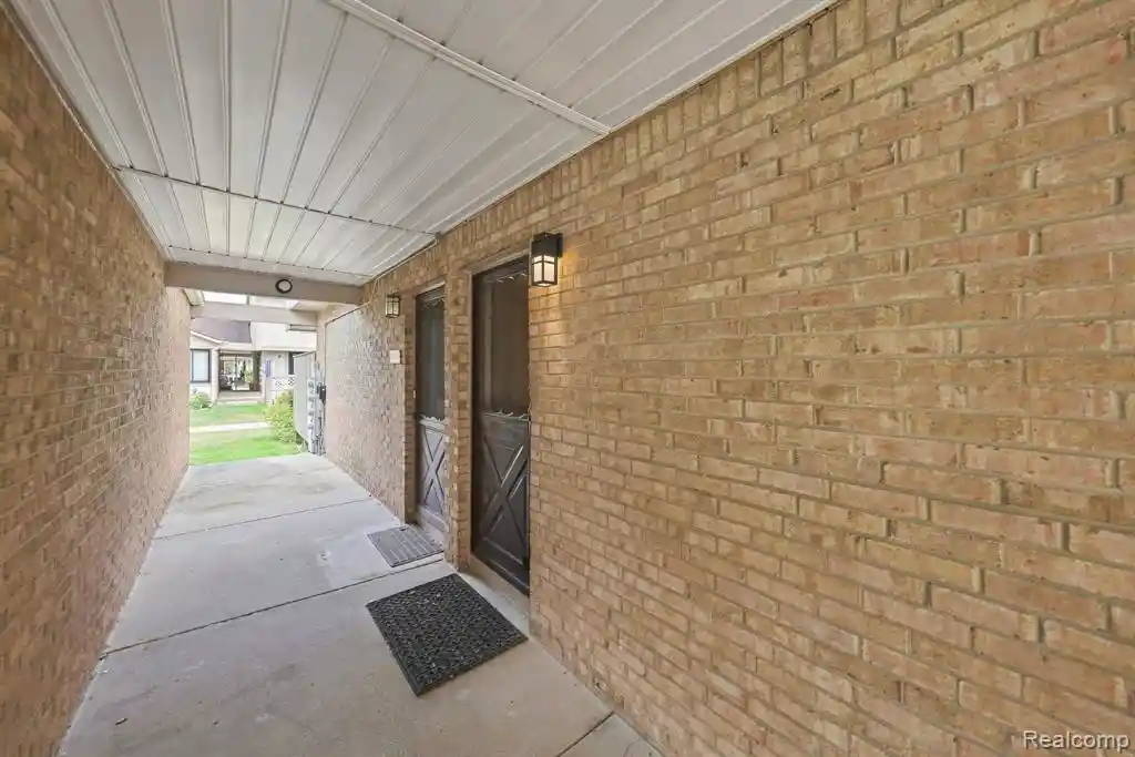 Listing Photo 26 - Condo for sale in 36018 Chapel Ct located at 36018 Chapel Ct, Clinton Township, MI 48035 - Unit 36018 Chapel Ct