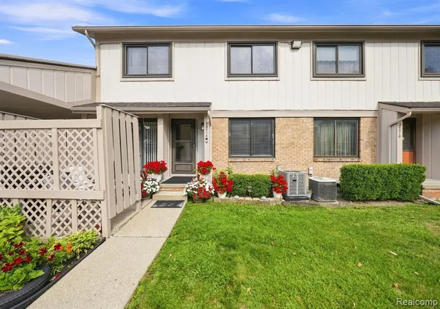Photo 3 of Condo for sale at 36018 Chapel Ct, Clinton Township, MI 48035 | MLS# 61025026 | Listing updated on 2026-09-01