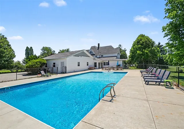 2nd image of 7019 109th Ave, South Haven, MI 49090 | MLS# 70541152