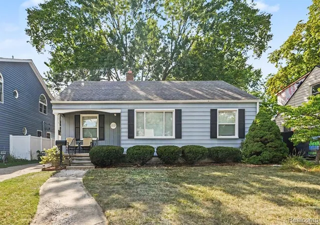 Photo 2 of Sale Pending at 2327 Oakshire Ave, Berkley, MI 48072 | MLS# 61022438 | Listing updated on 2026-08-25