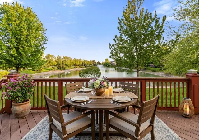 Photo 4 of Condo for sale at 48551 Oak Brg Dr, Canton, MI 48188 | MLS# 70537574 | Listing updated on 2026-09-17