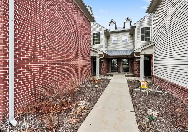 Homes for sale in Ann Arbor, MI | 1577 Addington Ln, Ann Arbor, MI 48108 8955 | MLS# 60967644