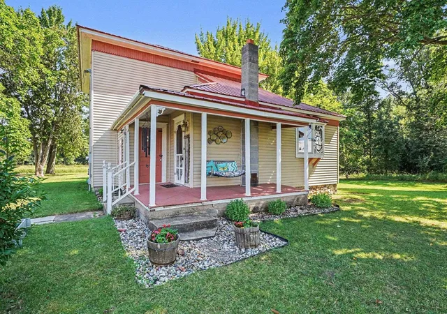 Homes for sale in Shepherd, MI | 3780 E Coe Rd, Shepherd, MI 48883 | MLS# 80070762