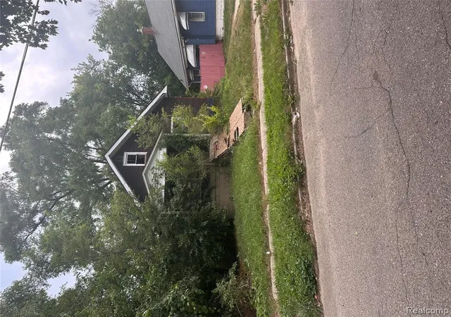 Photo 1 of Single family home for sale at 2309 Arlington Ave, Flint, MI 48506 | MLS# 61016354 | Listing updated on 2026-07-31